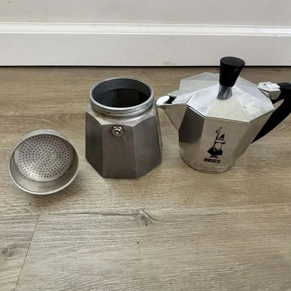 Bialetti Moka Express Espresso Maker Aluminum Stovetop Coffee Pot 3Cup Italy VTG